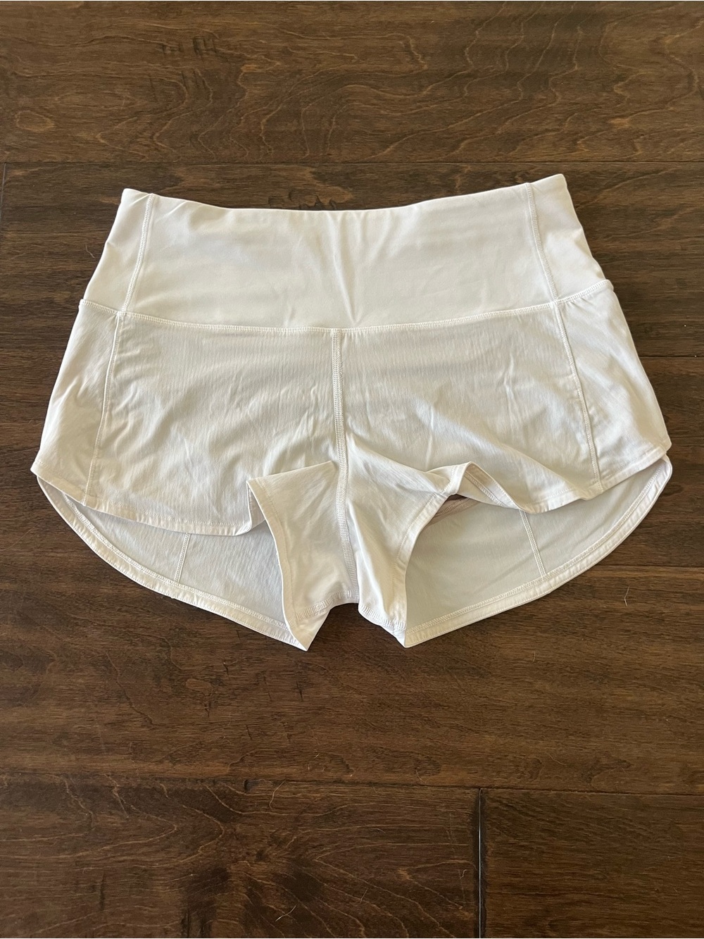White Lululemon Speed Up Shorts High Rise!